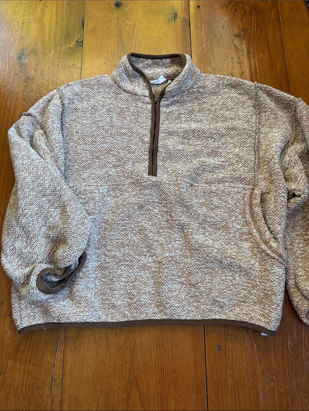 OUT FROM UNDER 1/4 zip xs